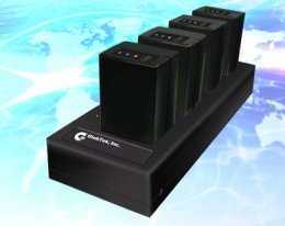 リチウム鉄リン酸塩電池（ＬｉＦｅＰＯ４）４ベイマルチポジション充電器